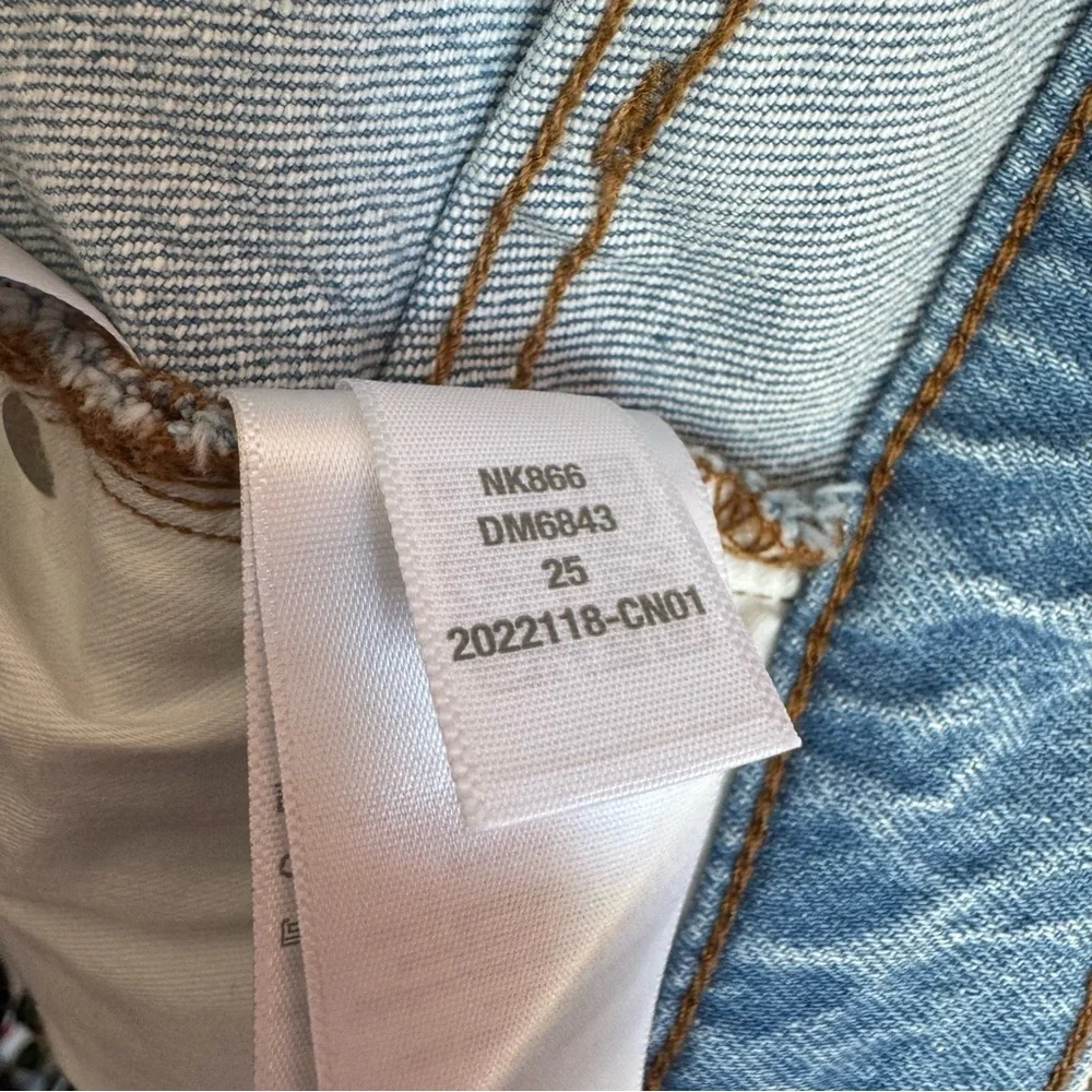 Madewell The Pride Relaxed Mid Length Denim Blue Shorts Festival Parade Size 25 - Picture 7 of 10